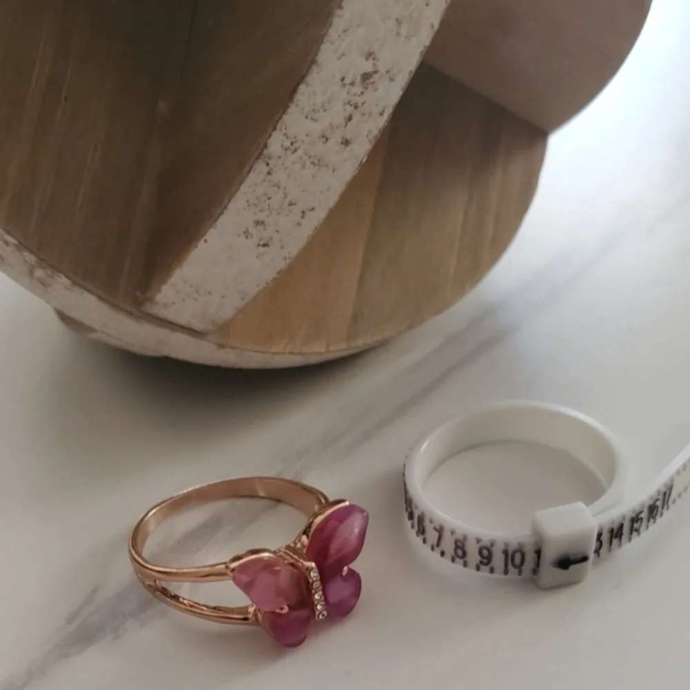 Pink Butterfly & Rhinestone Ring NWOT